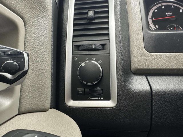 2011 Dodge Ram 1500 SLT 4x4 4dr Quad Cab 6.3 ft. SB Pickup - 22964800 - 26