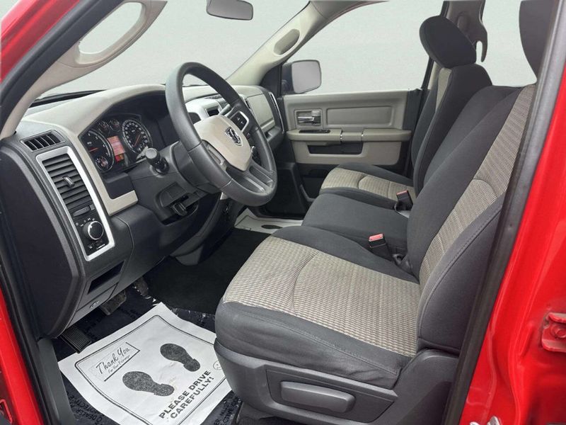 2011 Dodge Ram 1500 SLT 4x4 4dr Quad Cab 6.3 ft. SB Pickup - 22964800 - 8
