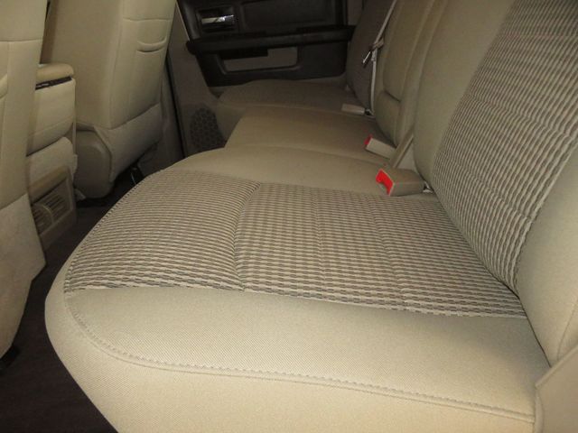 2011 Dodge Ram 2500 DODGE RAM 2500 BIGHORN CUMMINS DIESEL 4X4 EXTRA CLEAN 2 OWNER  - 23014447 - 27