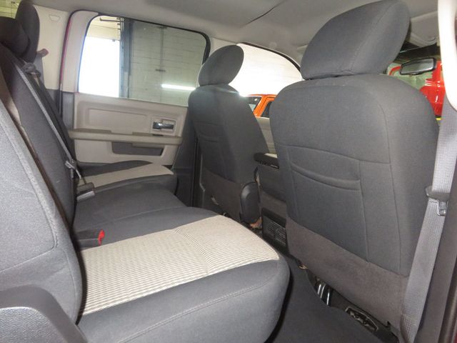 2011 Dodge Ram 2500 SLT QUAD CAB LONGBED 6SPEED MANUAL TRANNY 4X4 CUMMINS LOW MILES  - 22993603 - 31