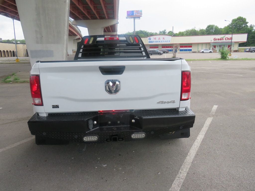 2011 Dodge Ram 3500 Laramie photo 4