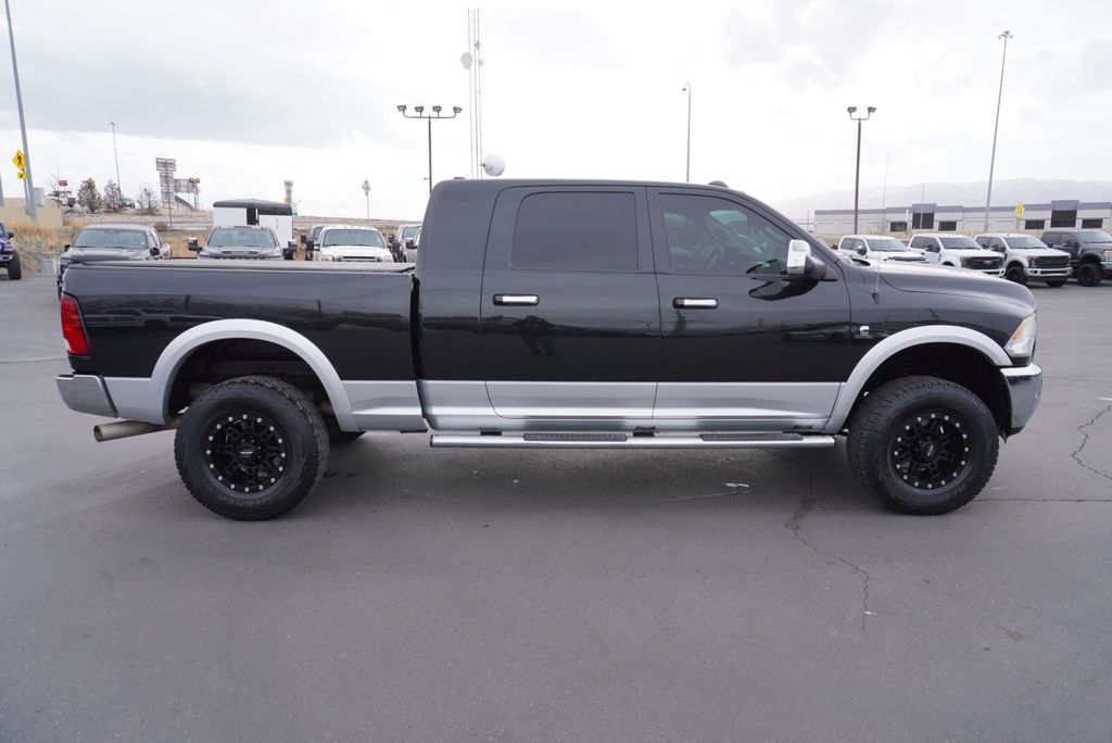 2011 Dodge Ram 3500 LARAMIE - 22767529 - 12