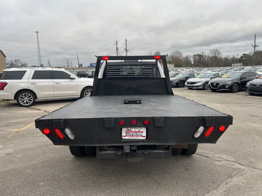 2011 Dodge Ram 3500 SLT photo 4
