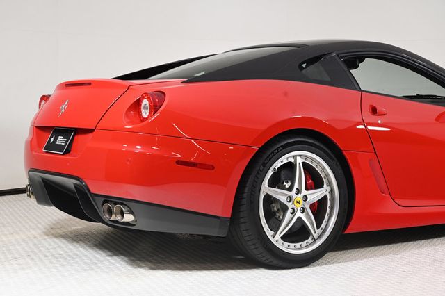 2011 Ferrari   - 22966954 - 24