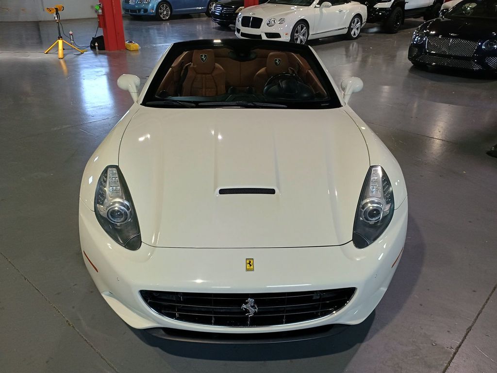 2011 Ferrari California 2dr Convertible Clean Carfax Florida Car - 23011510 - 11