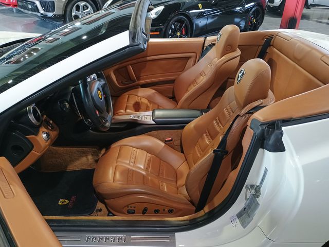 2011 Ferrari California 2dr Convertible Clean Carfax Florida Car - 23011510 - 13
