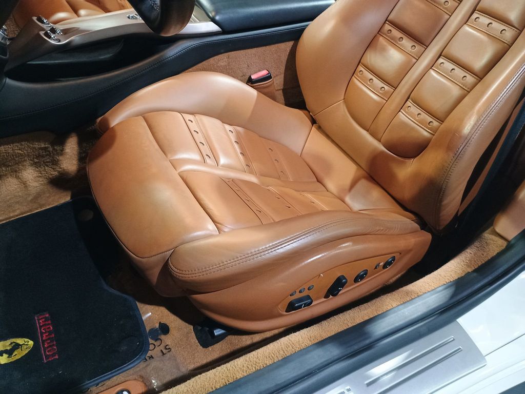 2011 Ferrari California 2dr Convertible Clean Carfax Florida Car - 23011510 - 15