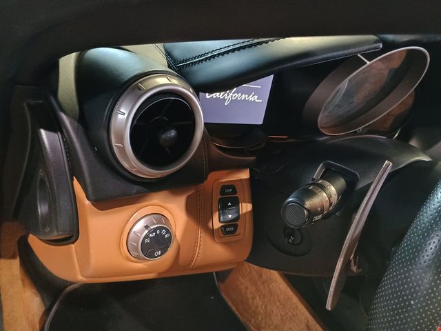 2011 Ferrari California 2dr Convertible Clean Carfax Florida Car - 23011510 - 18