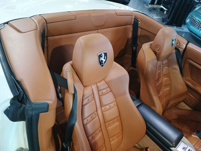 2011 Ferrari California 2dr Convertible Clean Carfax Florida Car - 23011510 - 32