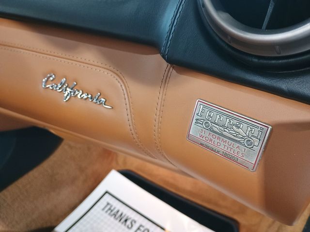 2011 Ferrari California 2dr Convertible Clean Carfax Florida Car - 23011510 - 35