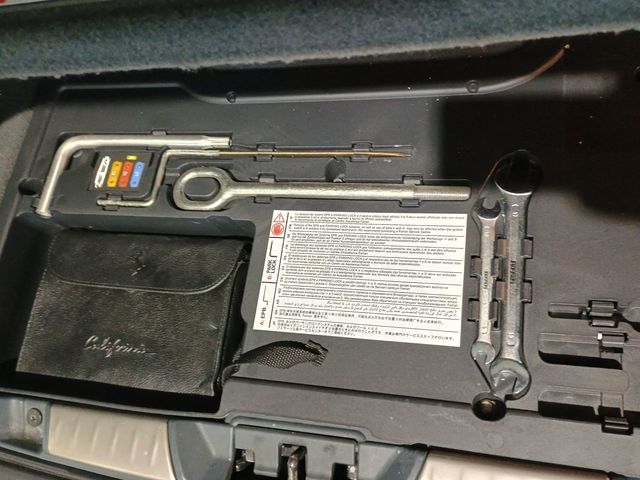 2011 Ferrari California 2dr Convertible Clean Carfax Florida Car - 23011510 - 48