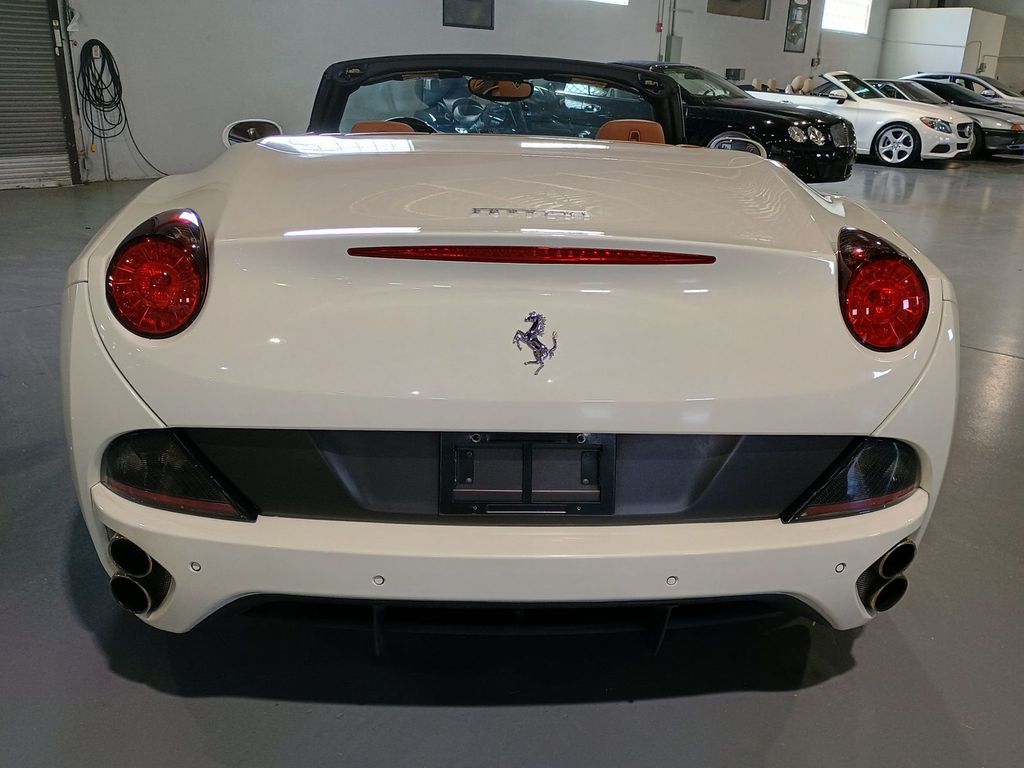 2011 Ferrari California 2dr Convertible Clean Carfax Florida Car - 23011510 - 4