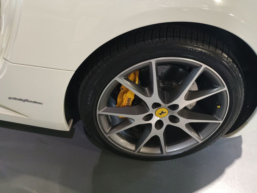 2011 Ferrari California 2dr Convertible Clean Carfax Florida Car - 23011510 - 54