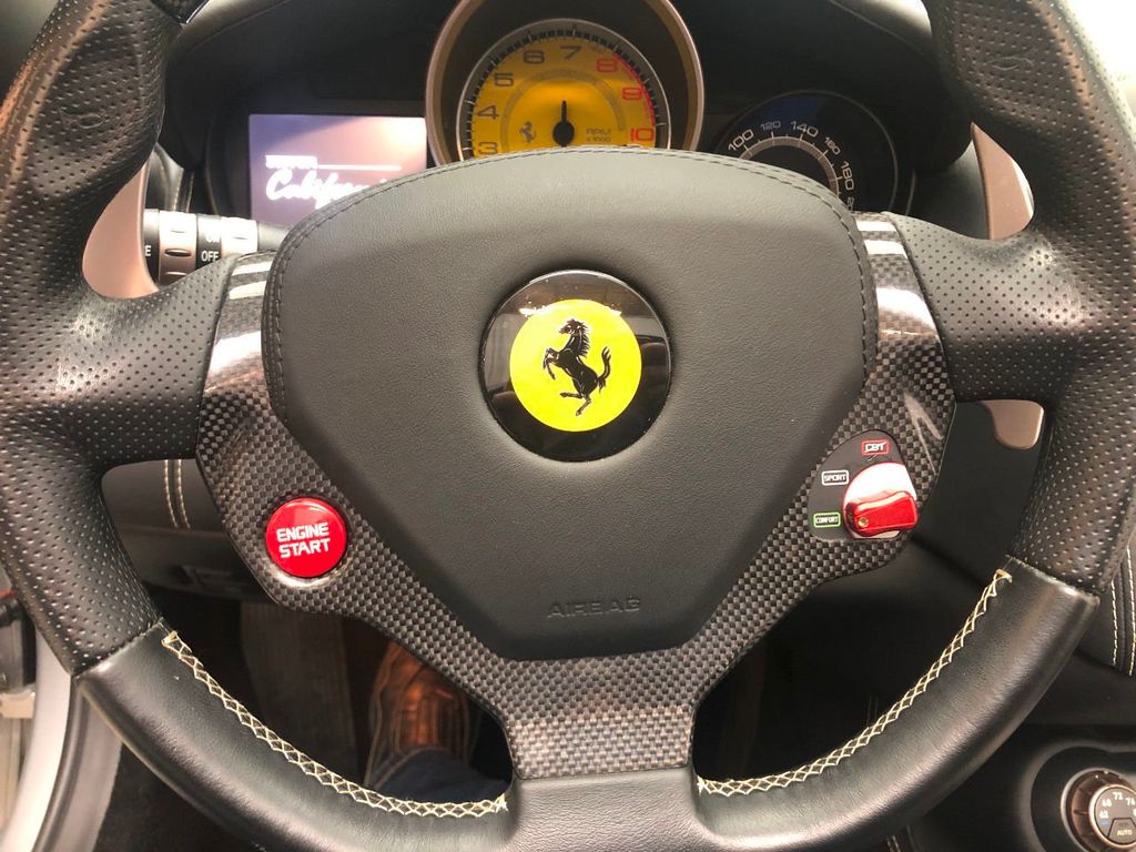 2011 Ferrari California photo 15
