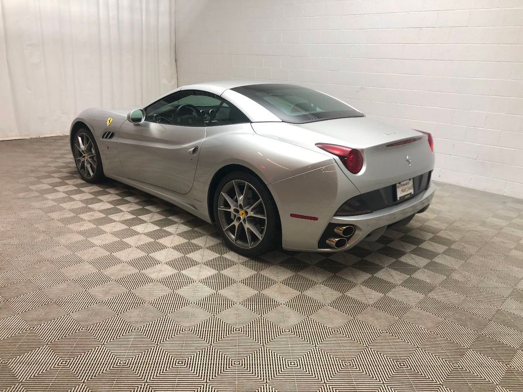 2011 Ferrari California photo 7