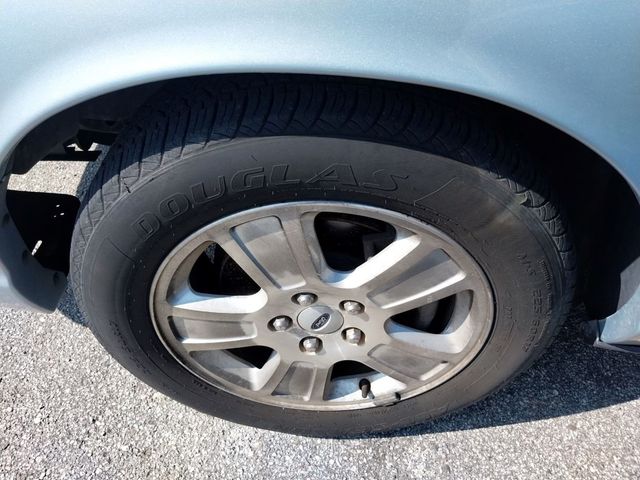 2011 Ford Crown Victoria LX Clean Carfax Florida Car - 23067873 - 8