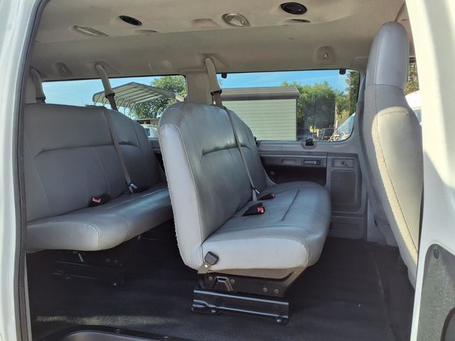 2011 Ford E350 Super Duty 15 Passenger Van - 23003951 - 15