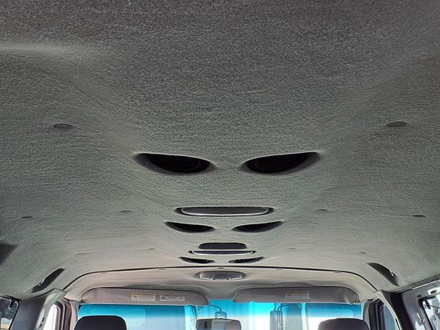 2011 Ford E350 Super Duty 15 Passenger Van - 23003951 - 18