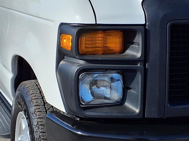 2011 Ford E350 Super Duty 15 Passenger Van - 23003951 - 1