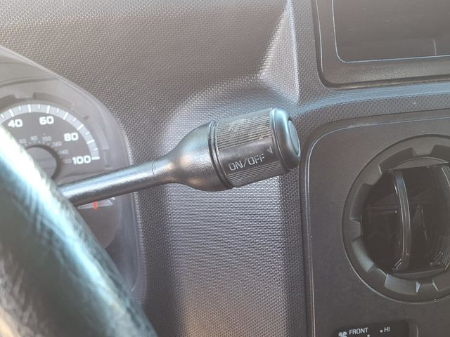 2011 Ford E350 Super Duty 15 Passenger Van - 23003951 - 25