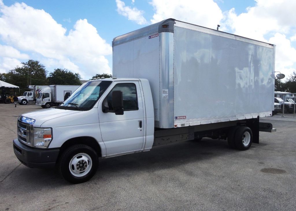 2011 Ford E450 16FT DRY BOX. W/ RAMP.. BOX TRUCK CARGO TRUCK - 21133628 - 1