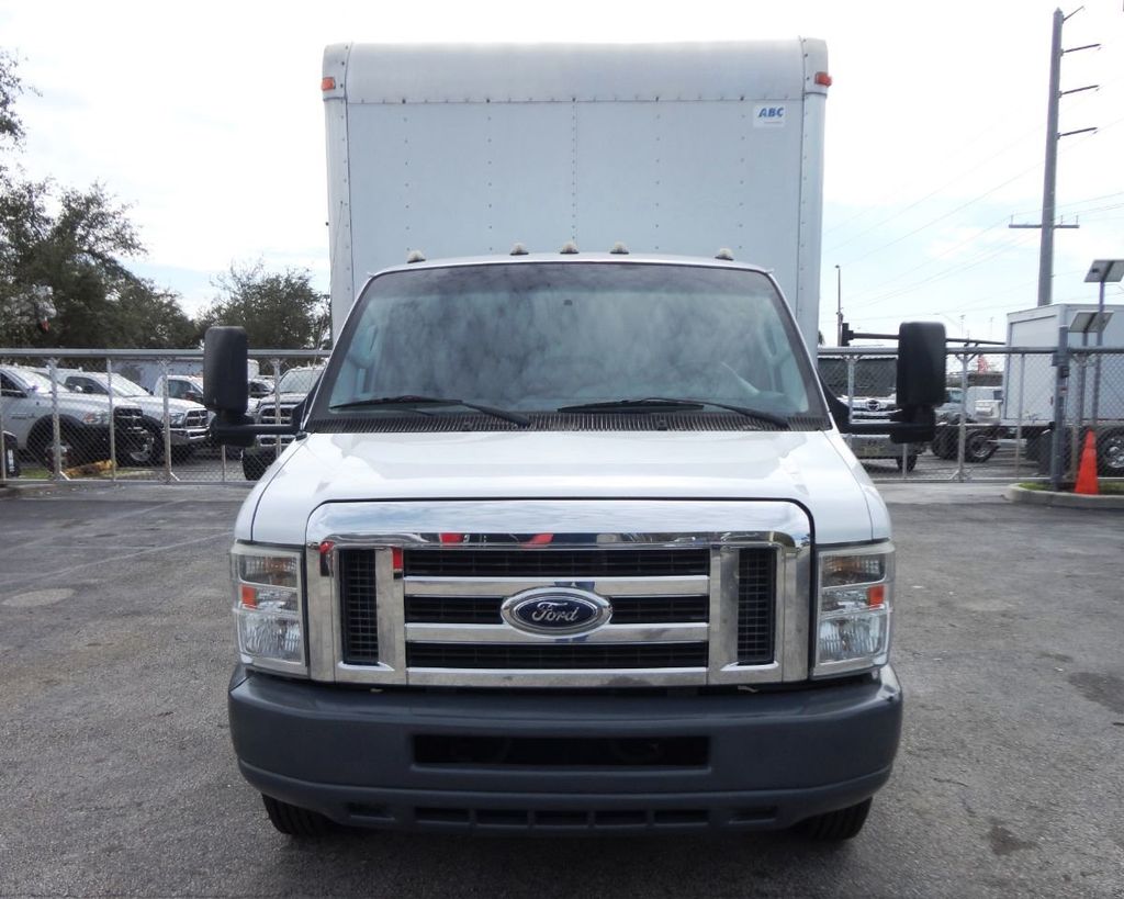 2011 Ford E450 18FT DRY BOX. BOX TRUCK CARGO TRUCK - 21216615 - 2