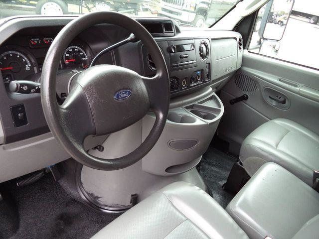 2011 Ford E450 20FT DRY BOX. BOX TRUCK CARGO TRUCK - 22339256 - 22