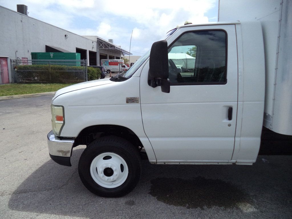 2011 Ford E450 With 20ft Dry Cargo Moving Box Truck and Pull Out Ramp - 22819526 - 11