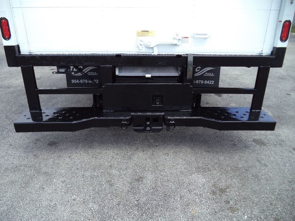 2011 Ford E450 With 20ft Dry Cargo Moving Box Truck and Pull Out Ramp - 22819526 - 19