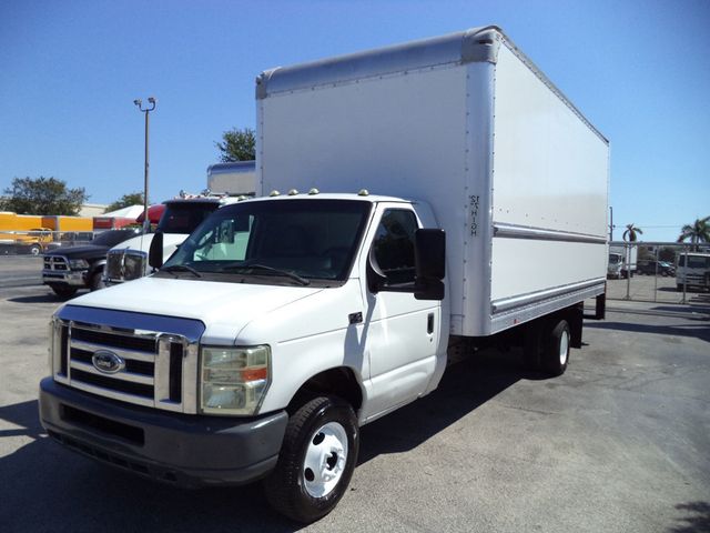 2011 Ford E450 With 20ft Dry Cargo Moving Box Truck and Pull Out Ramp - 22797944 - 9