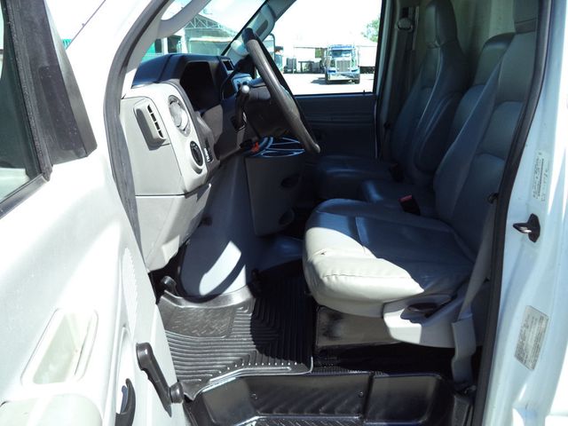 2011 Ford E450 With 20ft Dry Cargo Moving Box Truck and Pull Out Ramp - 22797944 - 25