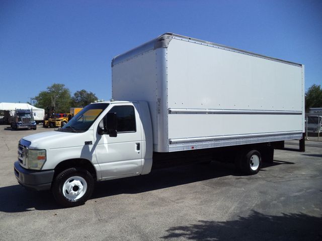2011 Ford E450 With 20ft Dry Cargo Moving Box Truck and Pull Out Ramp - 22797944 - 8
