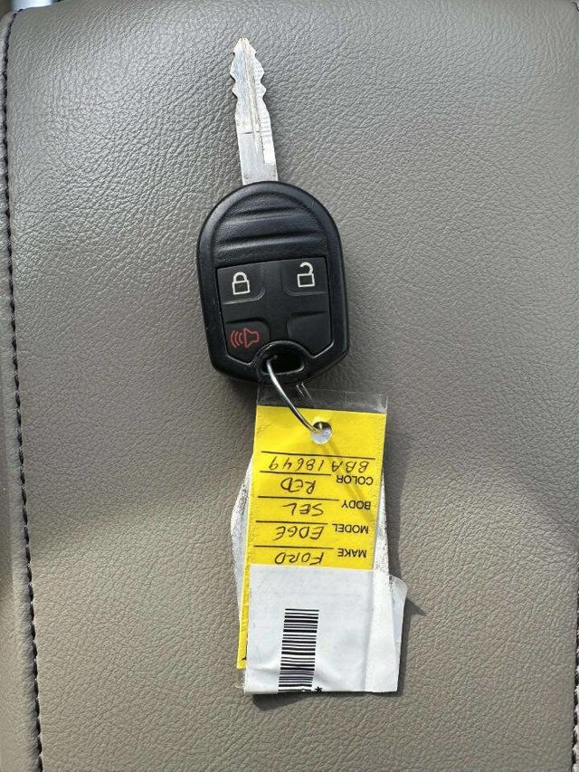 2011 Ford Edge 4dr SEL AWD - 23016169 - 35