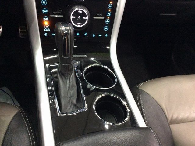 2011 Ford Edge Sport photo 16