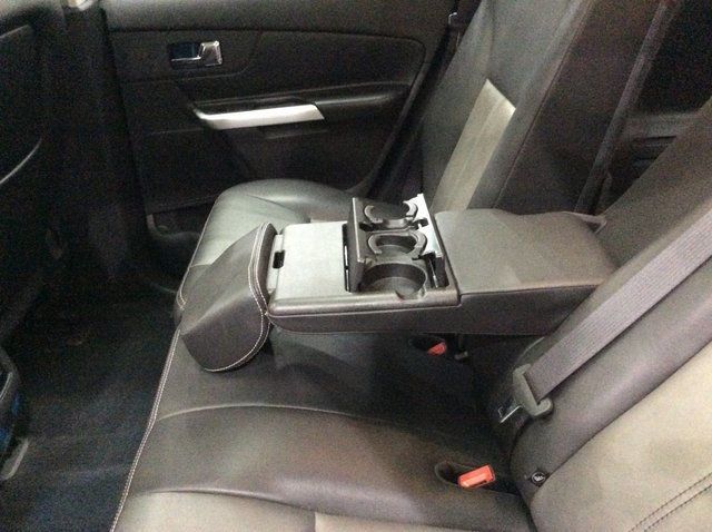 2011 Ford Edge Sport photo 21