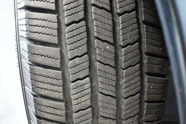 2011 Ford Escape 4WD 4dr XLT - 22469332 - 9