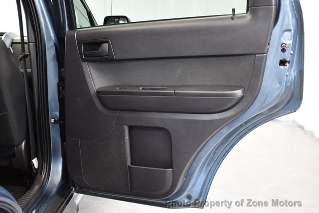 2011 Ford Escape 4WD 4dr XLT - 22469332 - 18