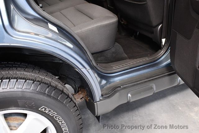 2011 Ford Escape 4WD 4dr XLT - 22469332 - 21