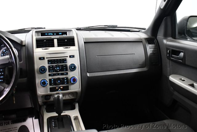 2011 Ford Escape 4WD 4dr XLT - 22469332 - 28