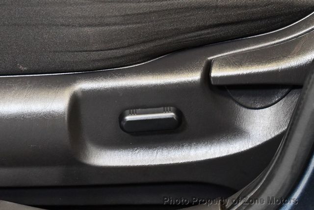 2011 Ford Escape 4WD 4dr XLT - 22469332 - 7