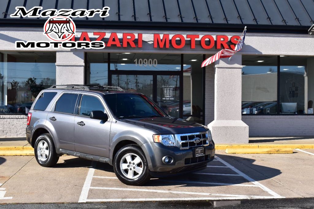 2011 Ford Escape 4WD 4dr XLT - 21723565 - 0