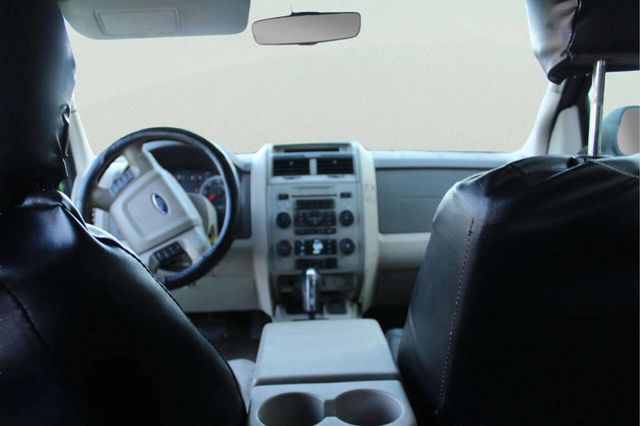2011 Ford Escape Base 4dr SUV - 23020072 - 7
