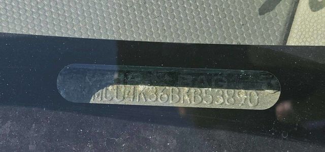 2011 Ford Escape Base 4dr SUV - 23028459 - 10