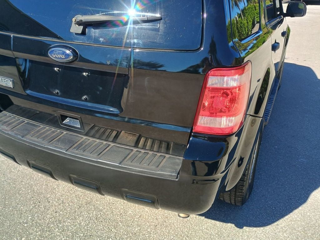 2011 Ford Escape FWD 4dr XLT Clean Carfax Florida SUV - 22947395 - 18