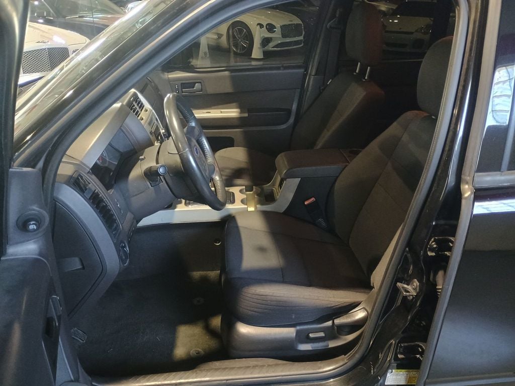 2011 Ford Escape FWD 4dr XLT Clean Carfax Florida SUV - 22947395 - 27