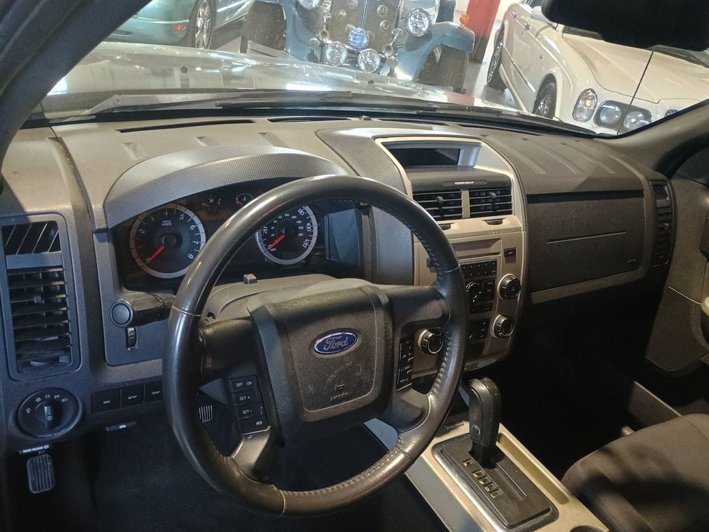 2011 Ford Escape FWD 4dr XLT Clean Carfax Florida SUV - 22947395 - 30