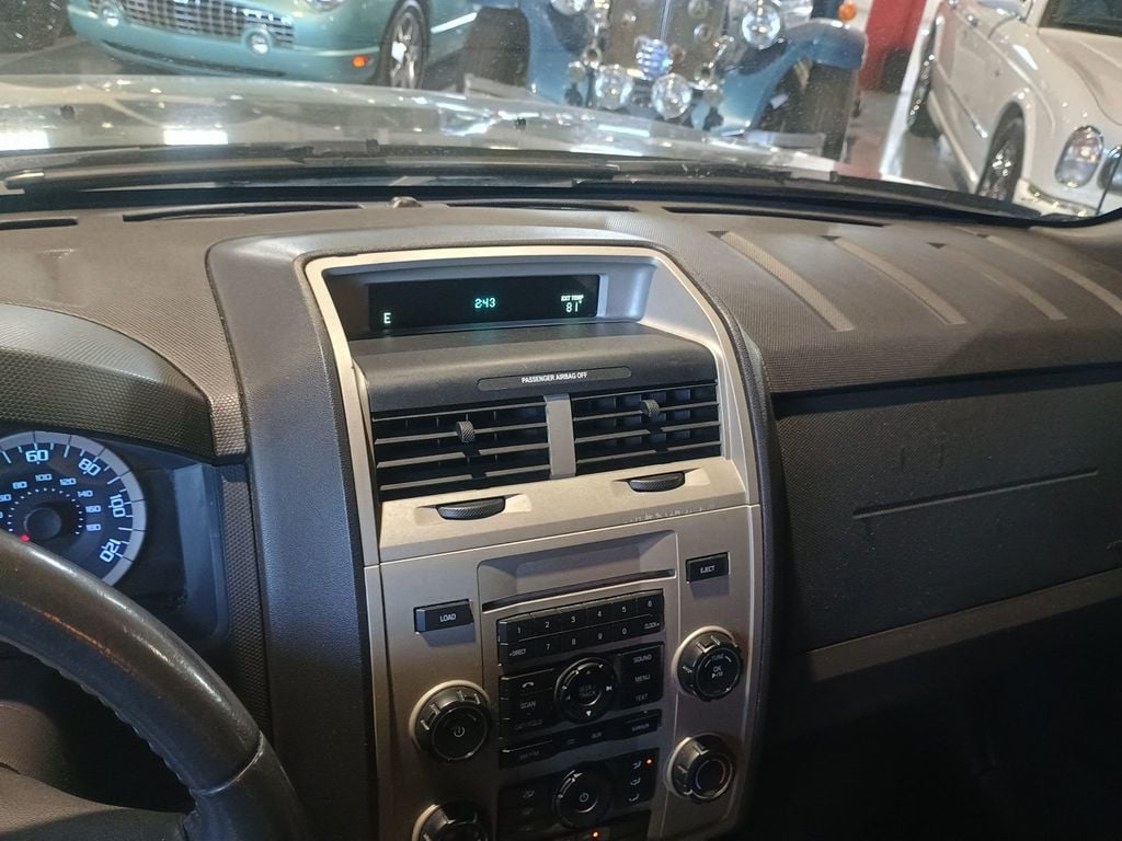 2011 Ford Escape FWD 4dr XLT Clean Carfax Florida SUV - 22947395 - 35
