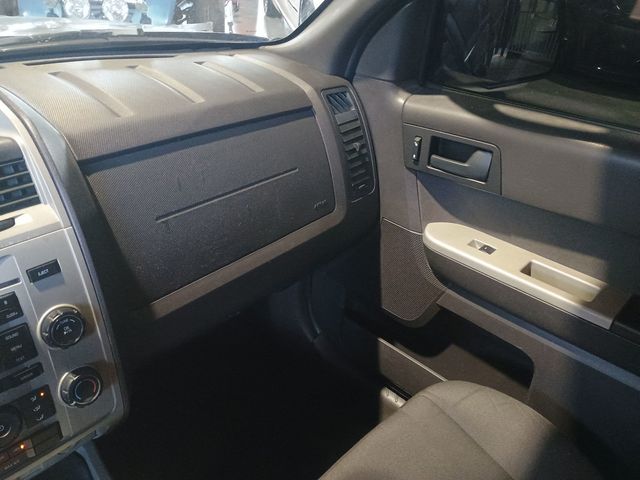 2011 Ford Escape FWD 4dr XLT Clean Carfax Florida SUV - 22947395 - 36