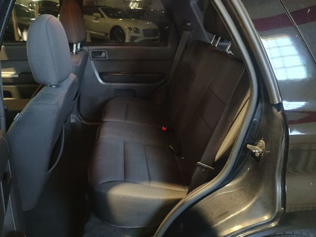 2011 Ford Escape FWD 4dr XLT Clean Carfax Florida SUV - 22947395 - 40