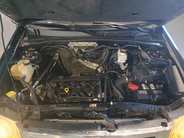 2011 Ford Escape FWD 4dr XLT Clean Carfax Florida SUV - 22947395 - 53